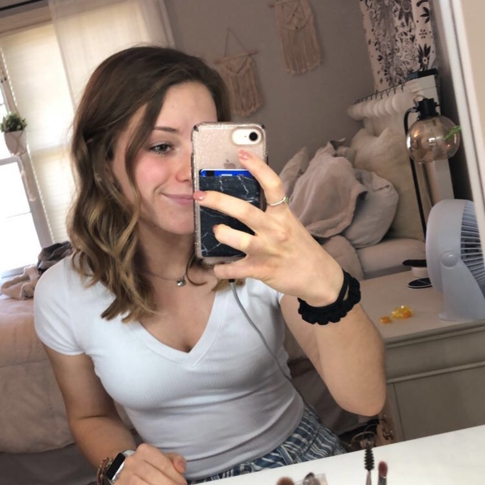 Meet your Posher, Madi